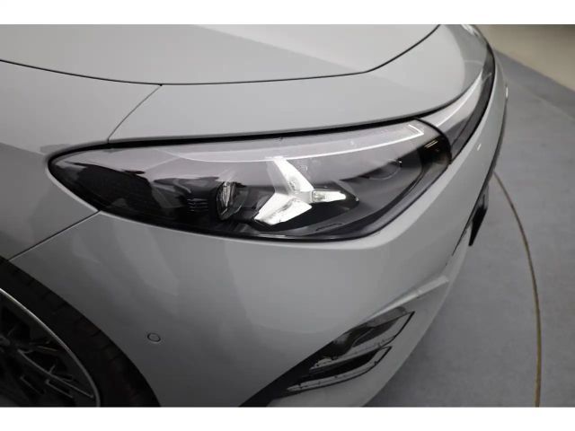 Mercedes-Benz CLA 350 4MATIC AMG Line