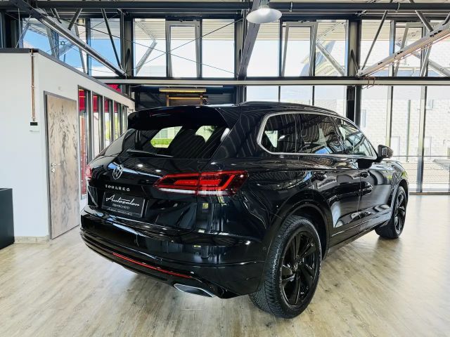 Volkswagen Touareg 4Motion R-Line