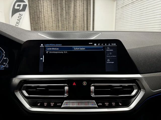 BMW 330 330e Touring