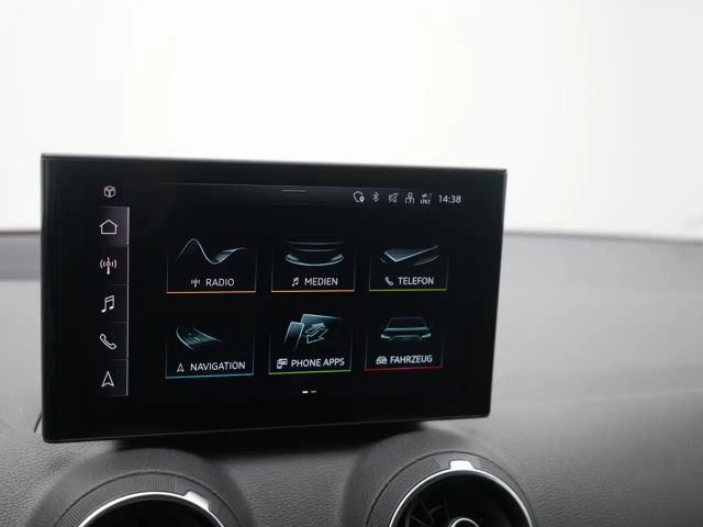 Audi Q2 advanced S-TRON LED VIRT CARPLAY AHK SHZ