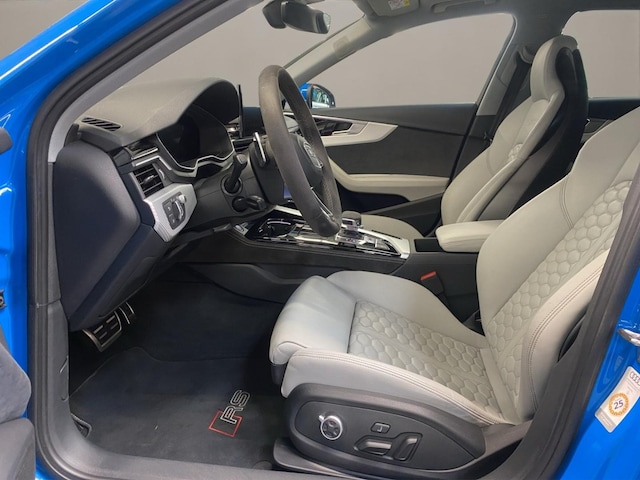 Audi RS4 Avant Quattro