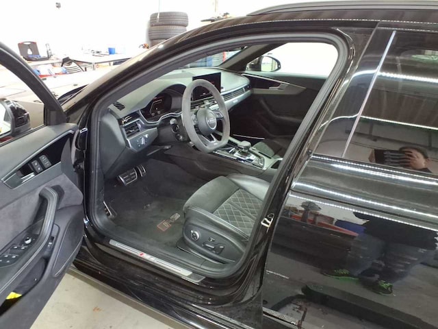 Audi RS4 Avant Quattro