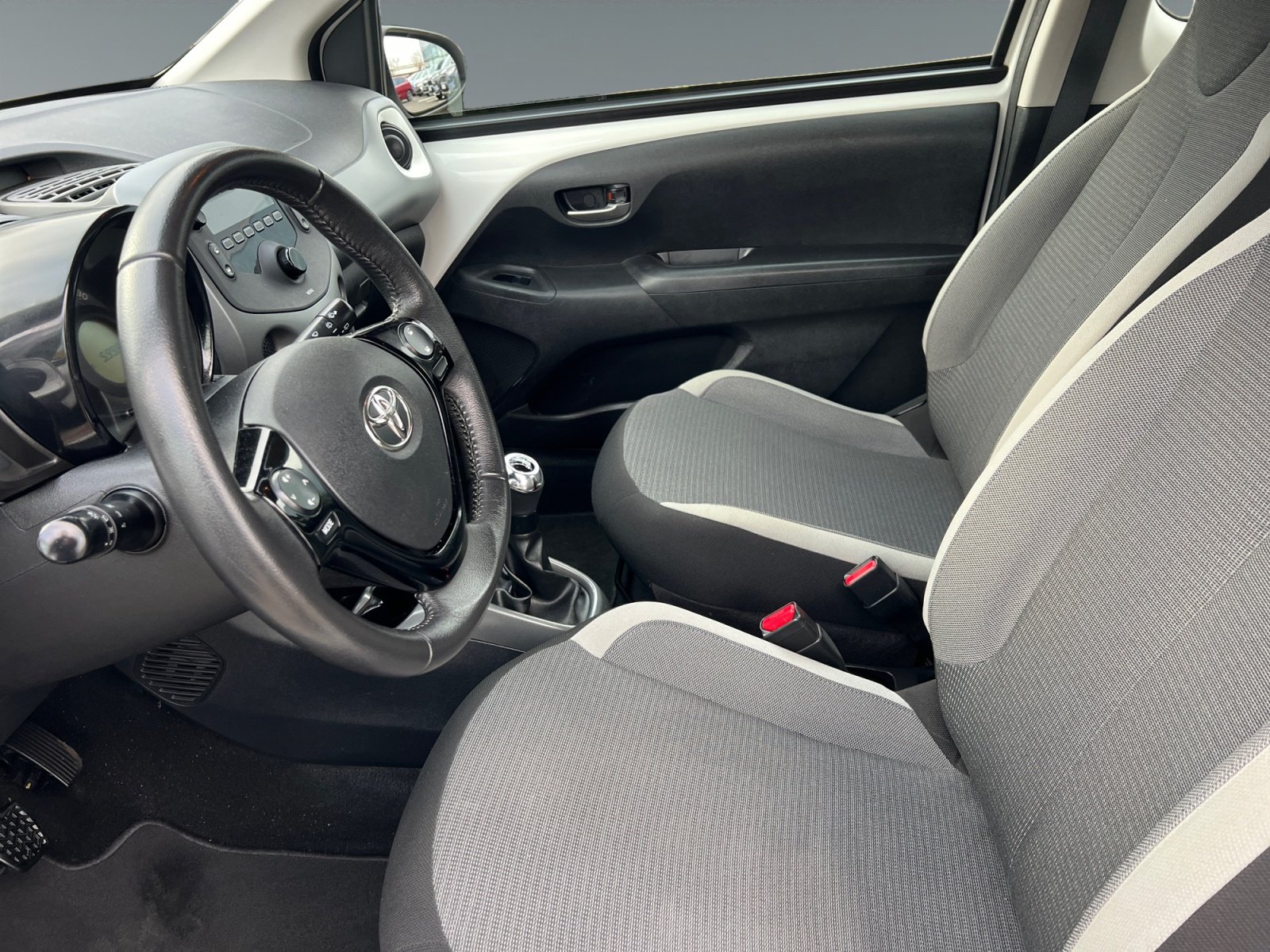 Toyota Aygo Play X-play