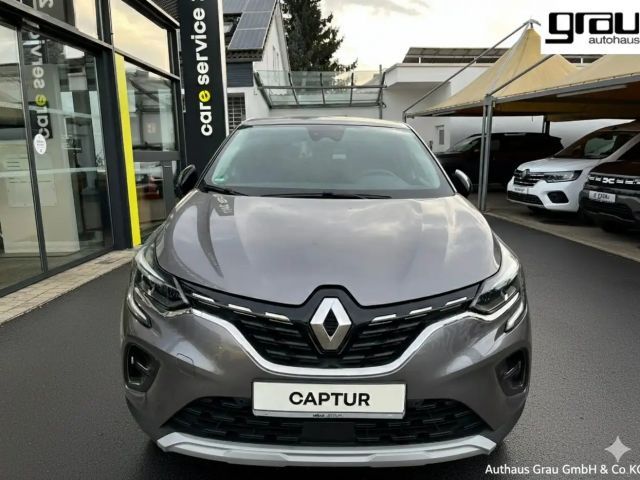 Renault Captur EDC Hybrid Intens TCe 140
