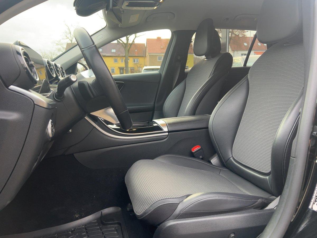 Mercedes-Benz C 300 AVANTGARDE C 300 d Estate