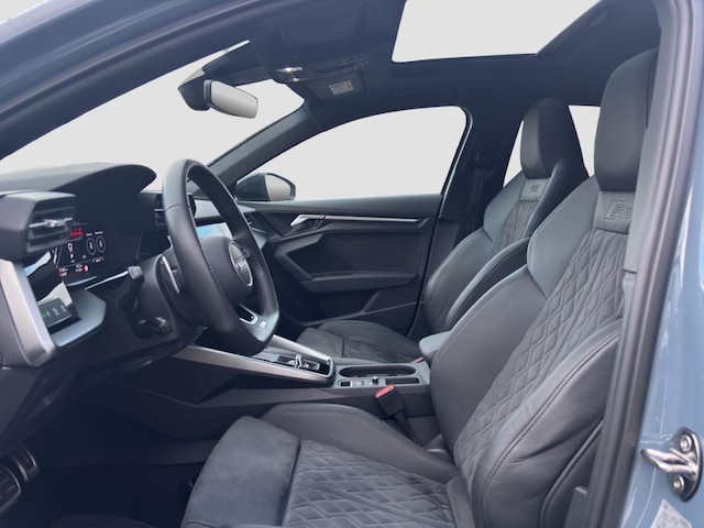 Audi RS3 Quattro S-Tronic Sedan