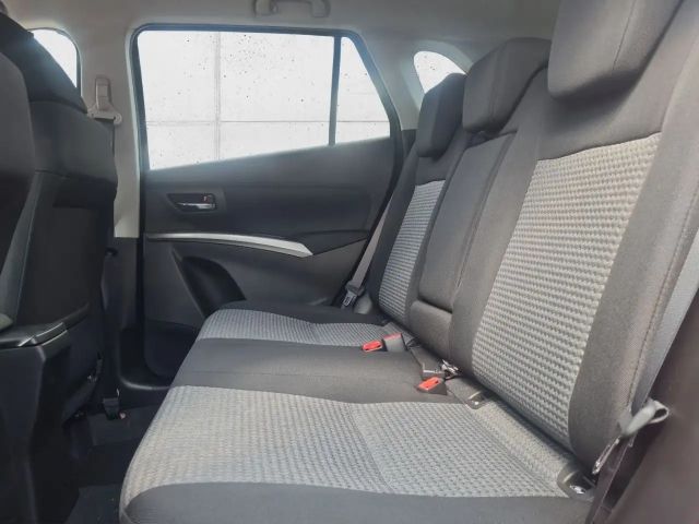 Suzuki SX4 S-Cross DualJet Hybrid