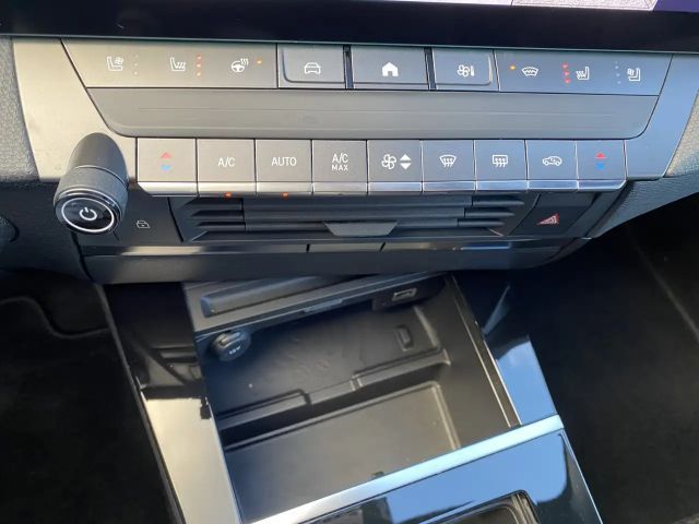 Opel Astra Sports Tourer Ultimate