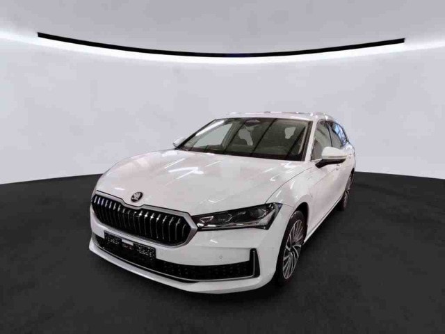Skoda Superb Combi iV