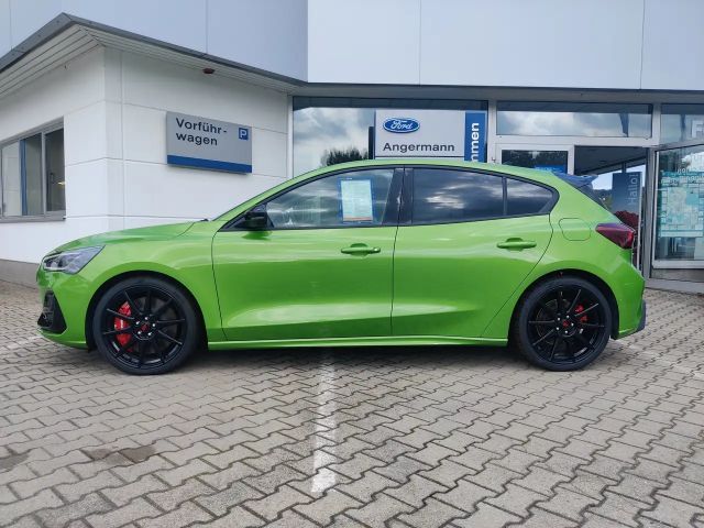 Ford Focus EcoBoost ST Line