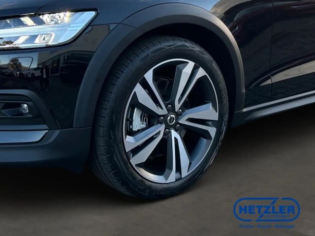 Volvo V60 Cross Country AWD Ultimate