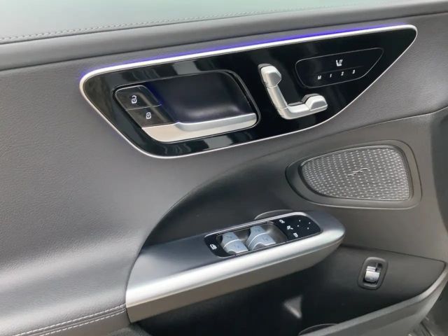 Mercedes-Benz C 300 4MATIC Sedan