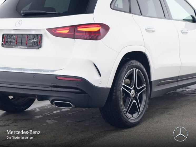 Mercedes-Benz GLA 180 AMG Line