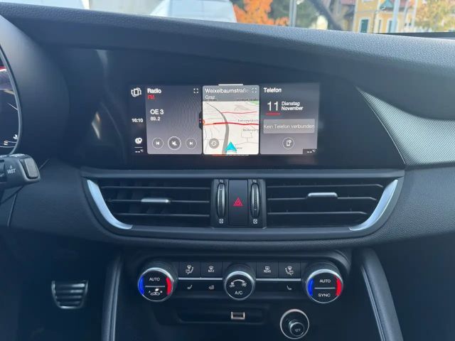 Alfa Romeo Giulia AT8 Q4