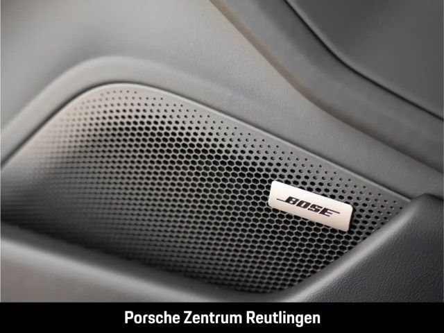 Porsche Taycan 4S Cross Turismo