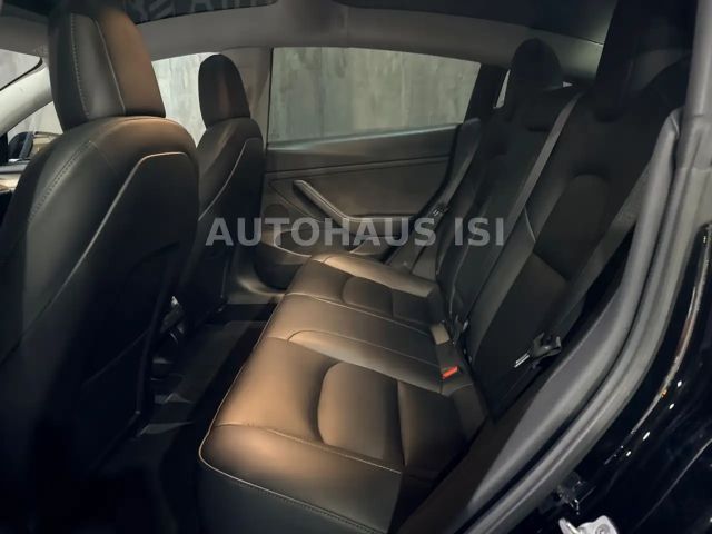 Tesla Model 3 AWD Performance