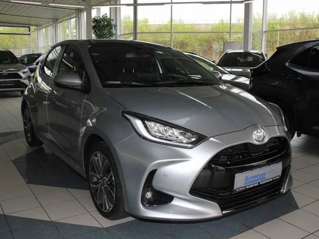 Toyota Yaris Hatchback Hybride Plus Style