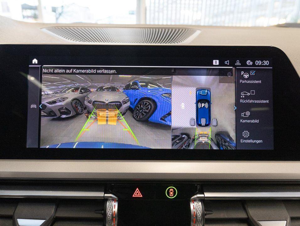 BMW 330 330e Touring