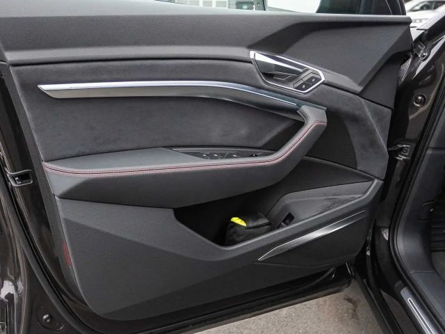 Audi Q8 e-tron S-Line