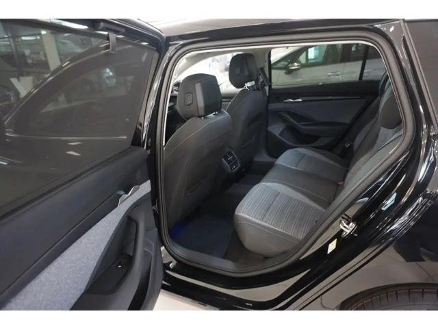 Skoda Superb 2.0 TDI Combi Selection