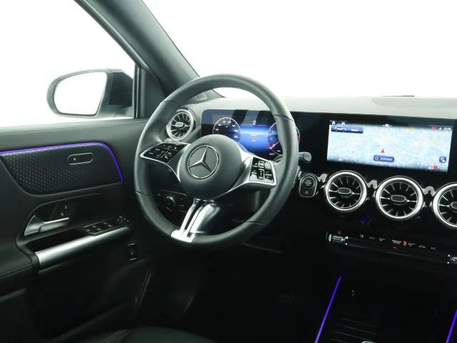 Mercedes-Benz GLA 180 Progressive