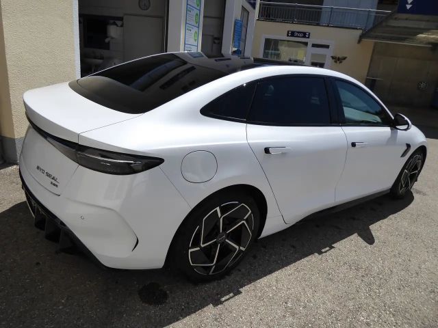 BYD Seal Executive Vierwielaandrijving