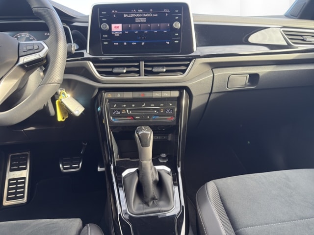 Volkswagen T-Roc 1.5l TSI NAV+LED+STH+AHK+REAR+ACC