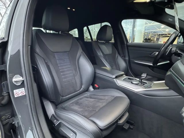 BMW 320 320i M-Sport Touring