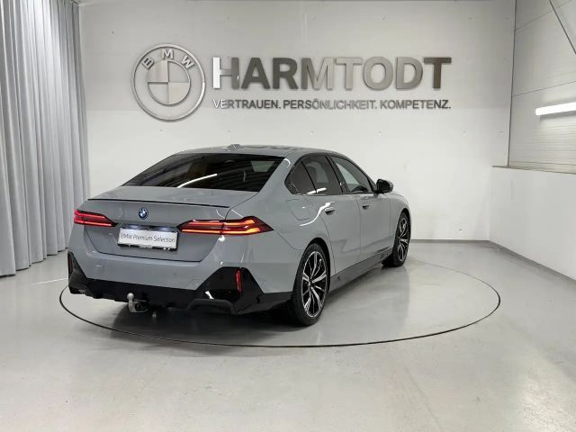 BMW 530 530e M-Sport Sedan xDrive