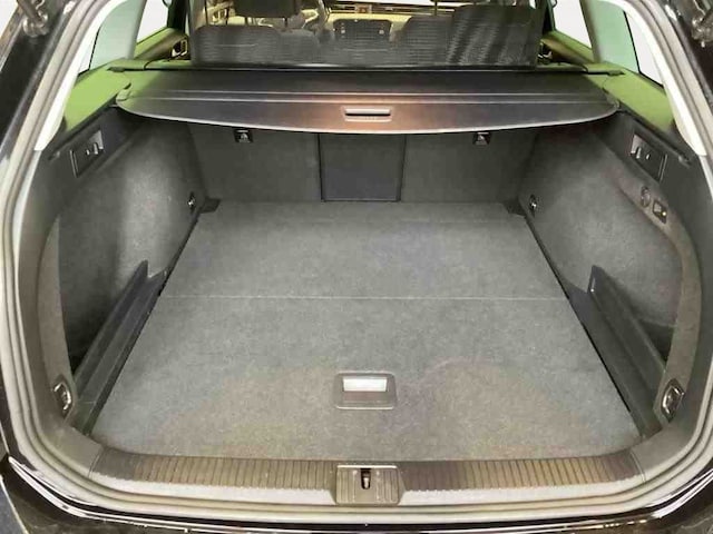 Volkswagen Passat 1.5 TSI Business Variant