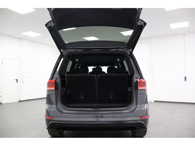 Volkswagen Touran 1.5 TSI DSG R-Line