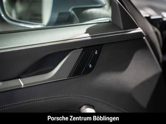 Porsche 911 992 Carrera Coupé