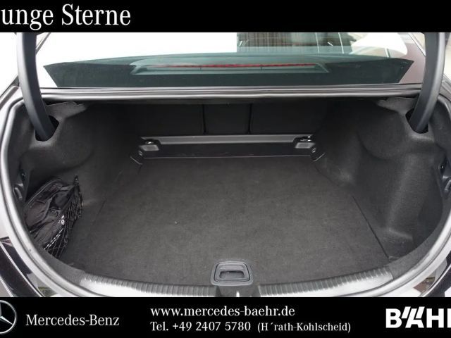 Mercedes-Benz C 180 AVANTGARDE Sedan