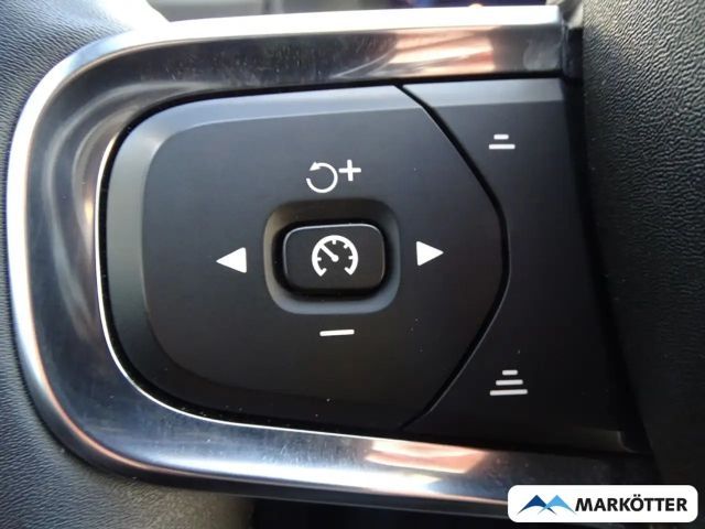 Volvo XC40 Core Recharge