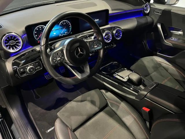 Mercedes-Benz A 250 A 250 e AMG Line