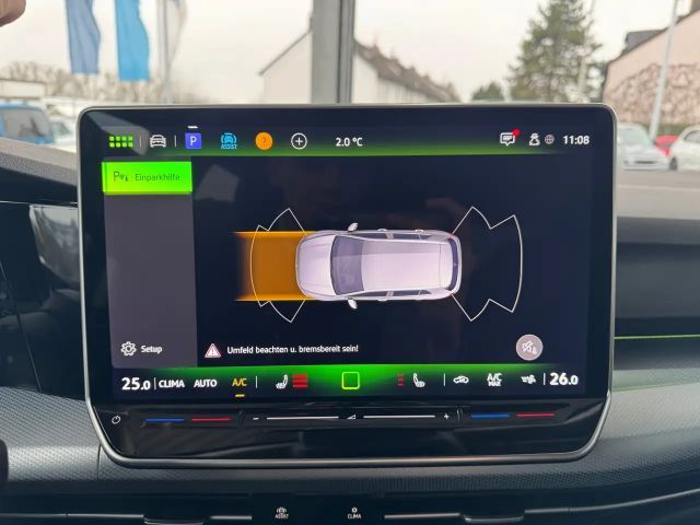 Volkswagen Golf 1.5 TSI Golf VIII