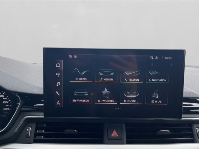 Audi A4 40 TFSI Avant S-Tronic