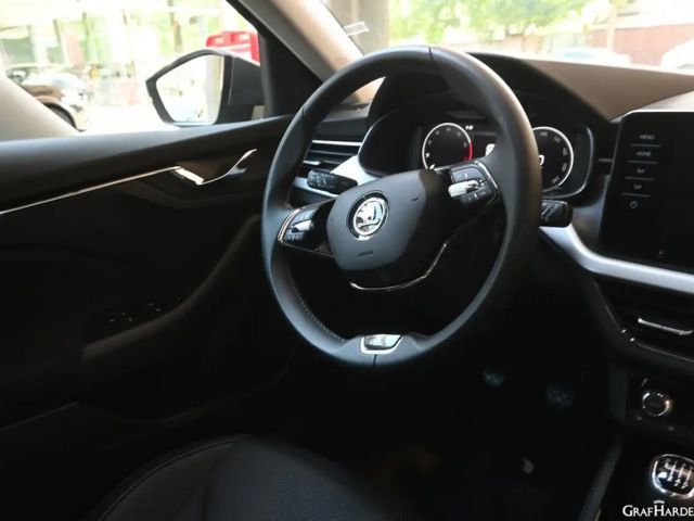 Skoda Scala 1.0 TSI Ambition Business