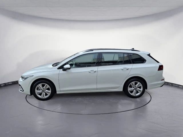 Volkswagen Golf Life Variant