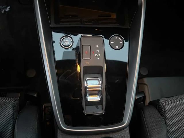 Audi A3 1.5 TFSI S-Line S-Tronic Sedan