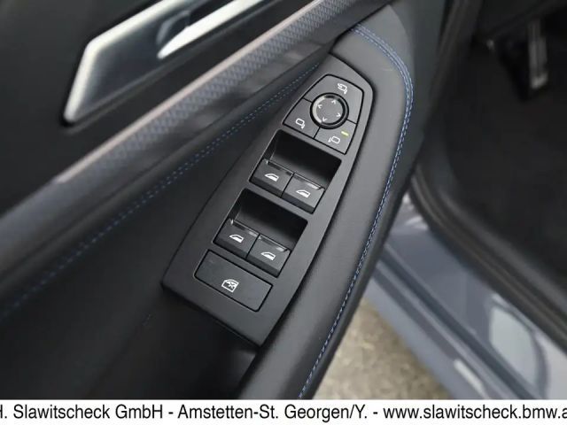 BMW 218 218d Active Tourer Sedan