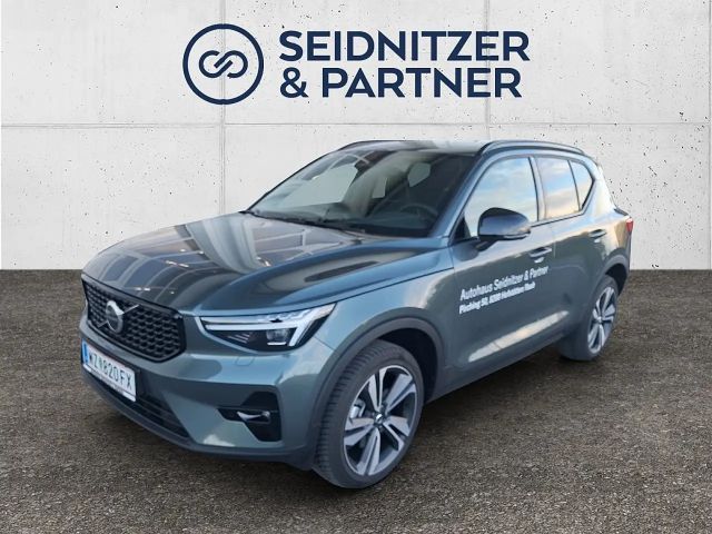 Volvo XC40 Dark Plus