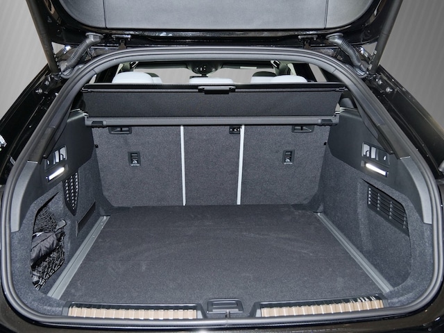 Audi A6 Avant Quattro S-Tronic