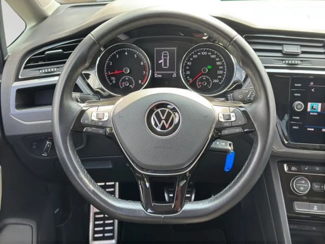Volkswagen Touran 1.5 TSI DSG