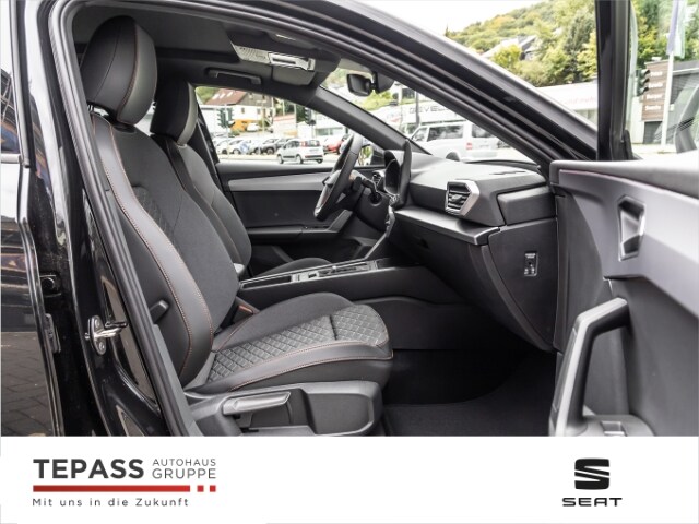 Seat Leon 1.5 eTSI FR-lijn Sportstourer