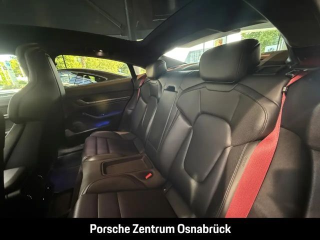 Porsche Taycan S Turbo