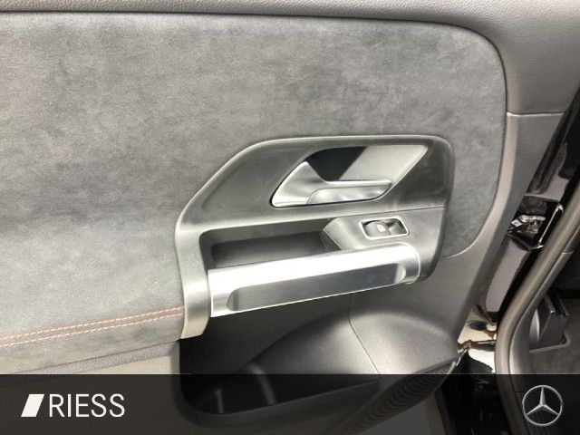 Mercedes-Benz GLB 250 4MATIC