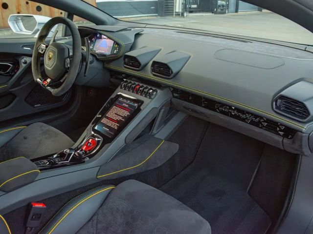 Lamborghini Huracan AWD EVO