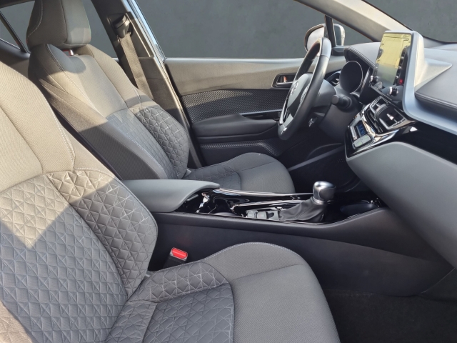 Toyota C-HR 5-deurs Plus