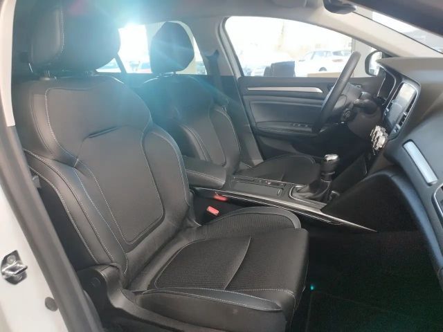 Renault Megane Combi Intens TCe 140